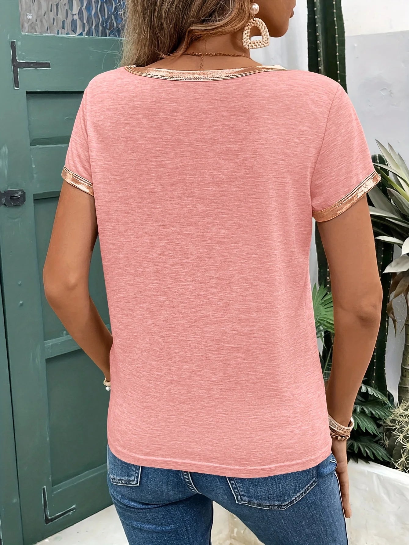 Riviera Shine V-Neck Tee